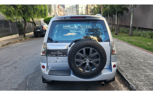 Mitsubishi Pajero TR4 2.0 4X4 16V 140CV FLEX 4P AUTOMÁTICO