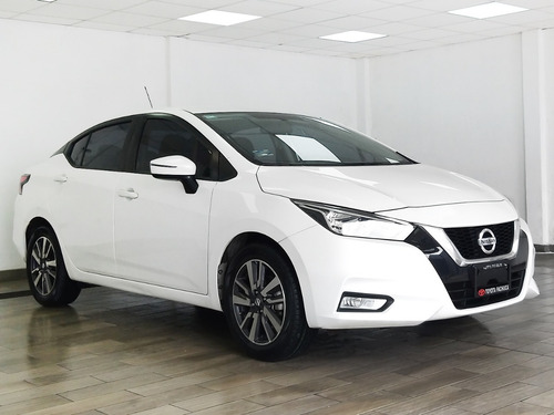 Imagen 3 de 15 de Nissan Versa Advance Mt 2020 Blanco