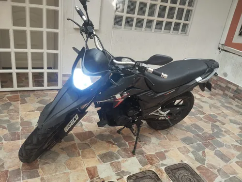 Moto Ttx 200 Color Negro , Con 6 Cambios