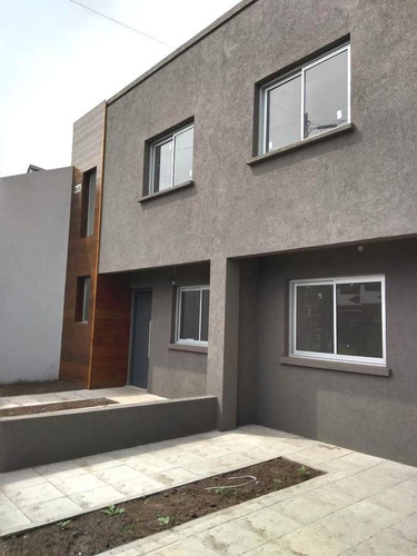 Imagen 2 de 12 de Casa - Moron
