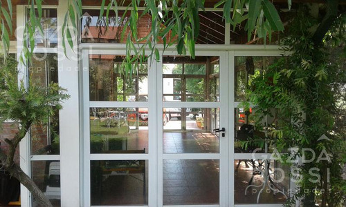 Propiedad A La Venta Apta Crédito Hipotecario En Barrio Malibú.