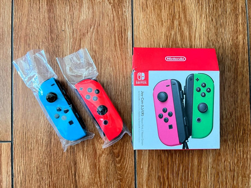 Consola Nintendo Switch 32 Gb + Pro Control + 09 Jugos (Usado)