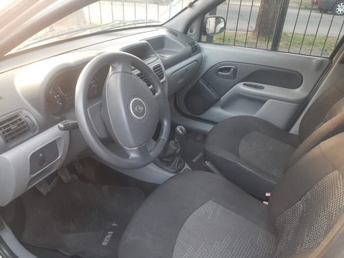 Renault Clio 1.2 Campus Pack Ii 75cv
