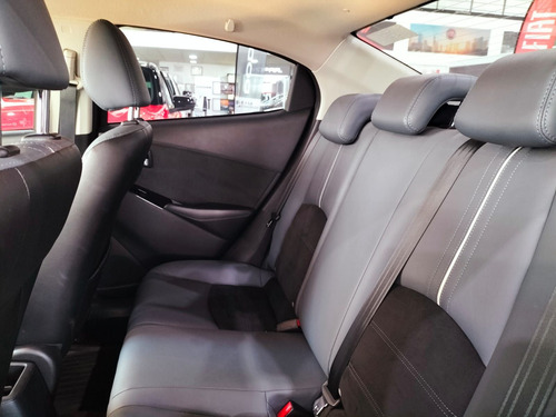 Mazda Mazda 2 2023