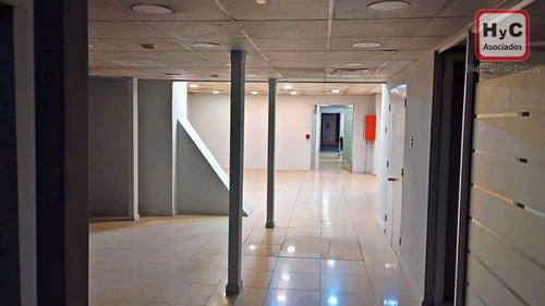 Arriendo Gran Local Comercial Con Alta Exposición En Alameda