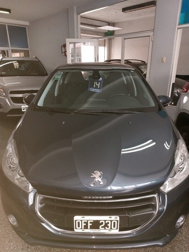 Peugeot 208 1.6 Feline