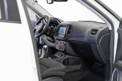 Imagen 10 de 15 de Jeep Compass 2.4 Sport 4x2 Mt 2021