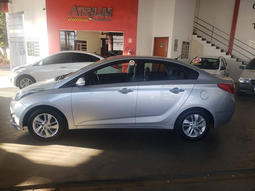 Imagem 5 de 10 de Hyundai Hb20s 1.6 Premium 16v Flex 4p Automático