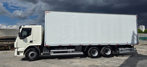 Volvo Vm 270 Leito Bau Aluminio 16 Paletes Ano 2021