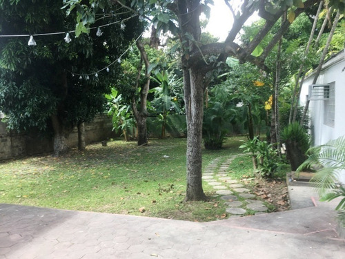Imagen 3 de 5 de Urbanización - Altamira