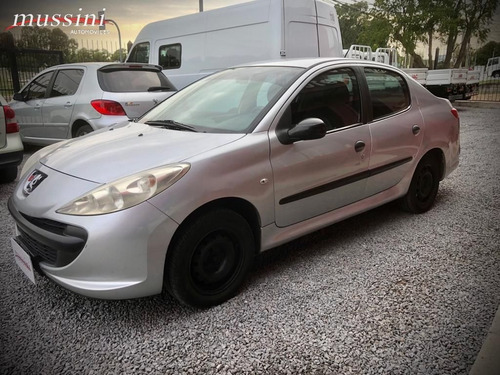 Peugeot 207 Compact 1.4