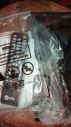 Imagen 5 de 10 de Tv Upstar 32 P33ee7 Hd Repuesto / Pantalla Partida