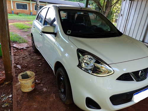 Nissan March 2016 1.0 12v S 5p
