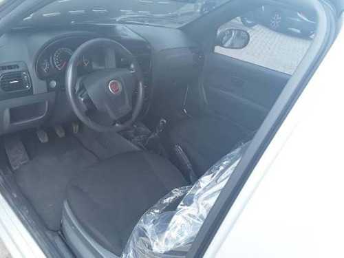 Imagem 3 de 9 de Fiat Strada 1.4 Mpi Hard Working Cs 8v Flex 2p Manual