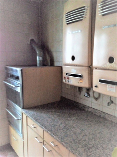 Imagen 19 de 30 de Amplio Departamento De 6 Ambientes Con Dependencia Al Frente Con Balcón
