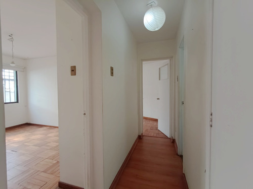 Departamento Primer Piso Con Patio - Providencia