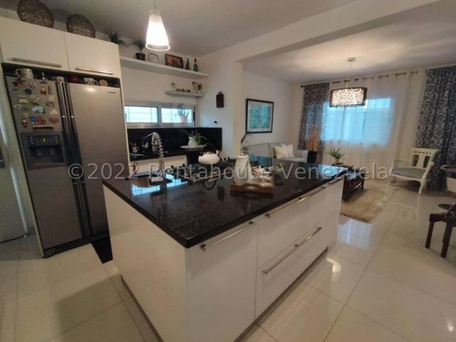 Imagen 12 de 16 de Leida Falcon Rentahouse Vende Casa En Mañongo Naguanagua 22-25273 Lf