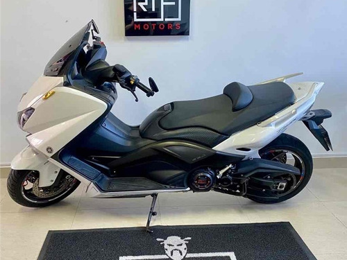 Imagem 2 de 8 de Yamaha Tmax
