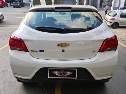 Imagem 5 de 6 de Chevrolet Onix 1.0 Mpfi Lt 8v Flex 4p Manual