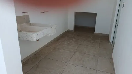 Venta De Casas En El Encino, Pasillo Lateral, Estudio O 4ta Rec En Pb, Lujo