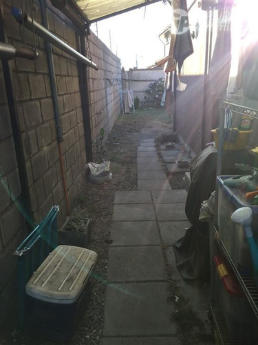 Casa En Venta De 4 Dorm. En San Pedro De La Paz