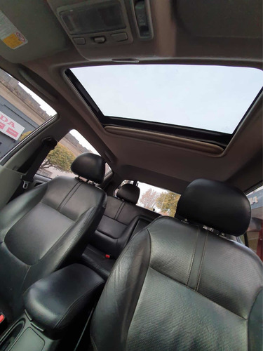 Imagen 10 de 13 de Mitsubishi L200 2014 2.5 Cd 4wd High-power Di-d At5 Cuero