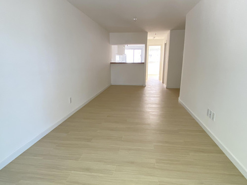Imagen 10 de 12 de Apartamento - Centro (montevideo)