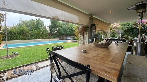 Casa 4d + Office + D Nana + Piscina Temperada+ No Perimetral