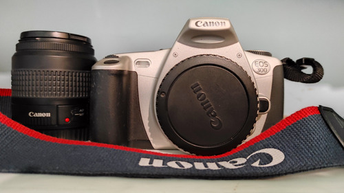 Camara Canon Eos 300 Gris (Usado)