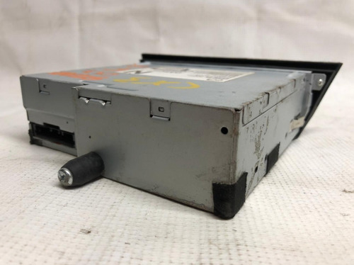 Imagen 3 de 7 de Stereo Caja Cd Mazda Cx3 2016 2017 2018 2019 Usado Original