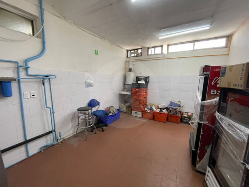 Local En Renta Para Restaurante Ubicado Sobre Avenida Principal
