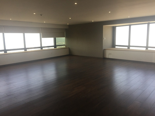 Imagen 16 de 25 de Increíble Ph Remodelado En Torre Lomas Con Vista Panorámica