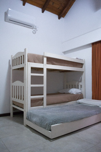Amplio Chalet En Zona Centro - Alojamiento Turístico