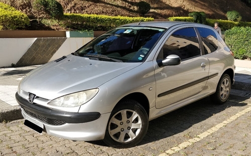 Peugeot 206 Presence 1.4 8v 3p 2004/2004