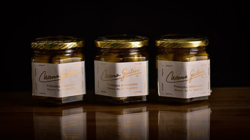 Imagen 3 de 3 de Aceitunas Rellenas Con Queso Gruyere Norma Gailus X 200grs