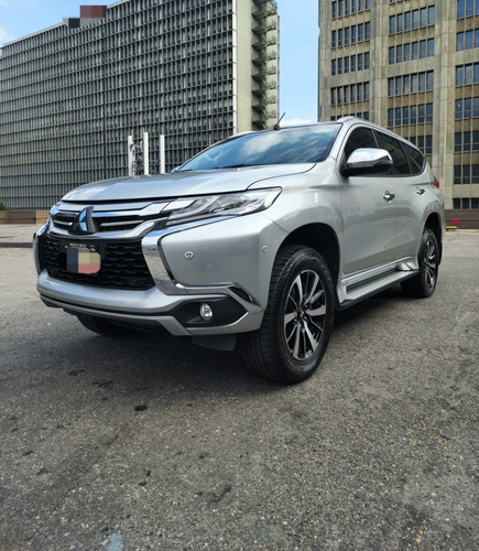 Mitsubishi Montero Sport