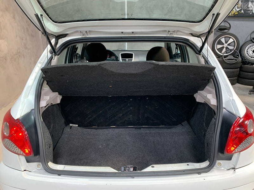 Imagem 9 de 11 de Peugeot 207 1.4 Active Flex 5p