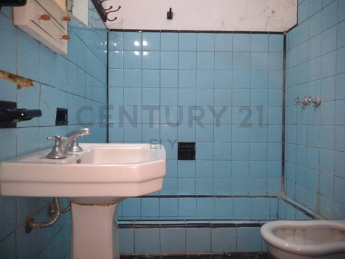 Imagen 20 de 30 de Venta Casa En San Antonio De Areco Con Amplio Terreno - Excelente Ubicacion