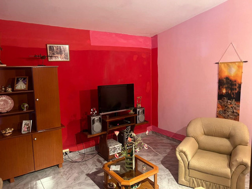 Venta Dos Casas 2 Dorm Estacion Flores Cochera