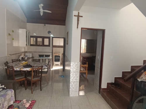 Vendo Lindo Sobrado,100 Metros Da Praia