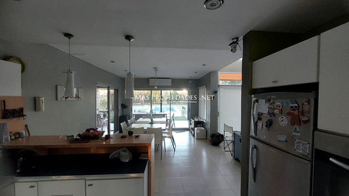 Casa En Alquiler Anual En Barrio Malibu Canning
