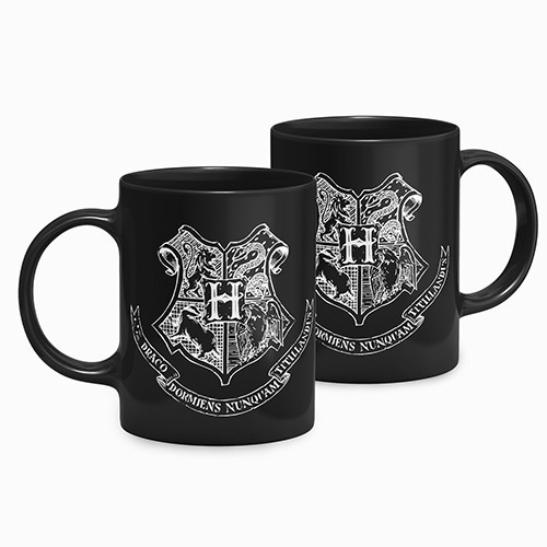 Caneca Preta Harry Potter Hogwarts Logo