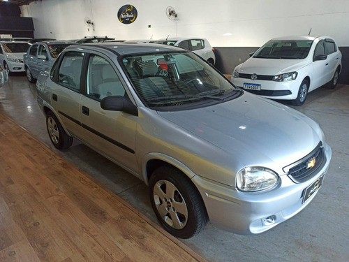 Imagem 5 de 8 de Chevrolet Classic 1.0 Mpfi Life 8v Flex 4p Manual