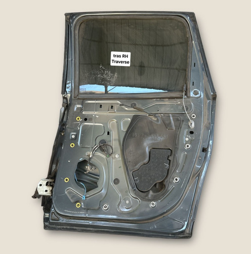 Puerta Trasera Derecha Chevrolet Traverse Original (Usado)