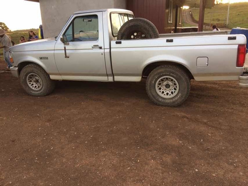 Ford F-1000 Xl