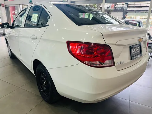 Chevrolet Aveo 1.5 Ls Mt
