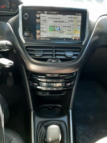 Peugeot 2008 1.6 Feline 2016