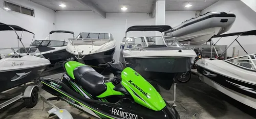 Motor Evinrude 25 - 40 Hp 2 Tiempos Ecol Nautica Milione