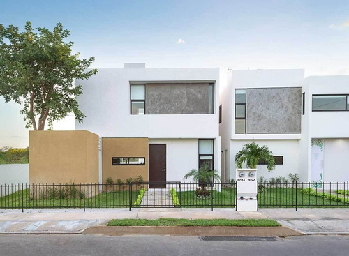 Imagen 1 de 10 de Casa En Venta En Merida, Ubicada En Real Montejo