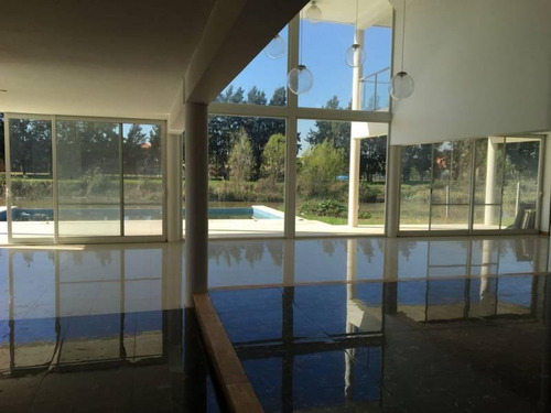 Imagen 14 de 20 de Casa En Venta En San Benito, Villanueva, Tigre